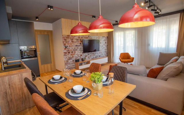 Stylish Two Bedroom Apartment at Ljubovic-Hill Park
