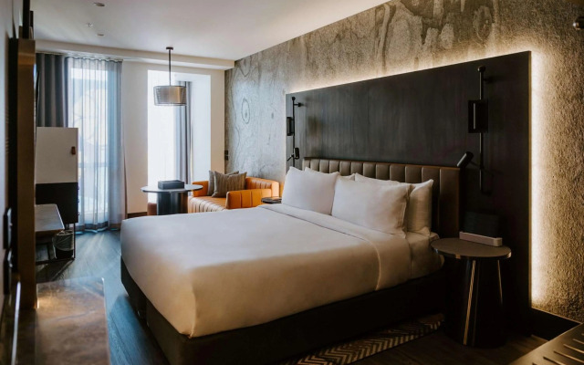 The Motley Hotel Richmond, Tapestry Collection by Hilton