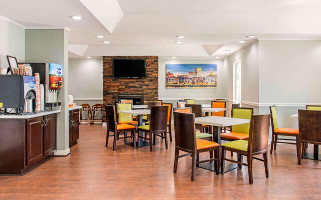 Quality Inn Pooler - Savannah I-95