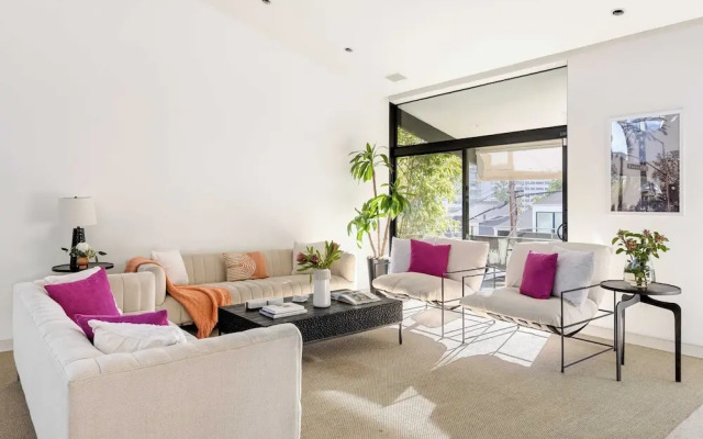 Kings Road West Hollywood Luxury Pool, Views, Firepit, Modern Design
