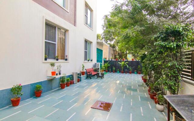 Fabhotel Rivlet Inn