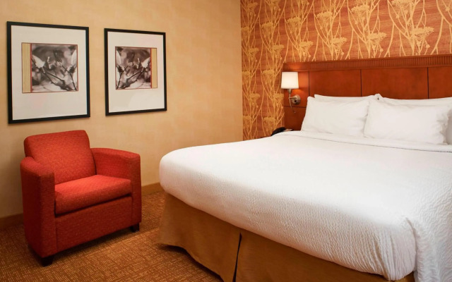 Courtyard Chicago Waukegan Gurnee