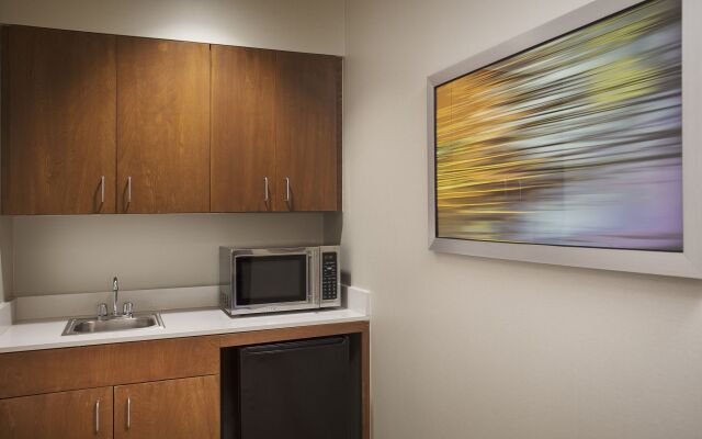 Holiday Inn Grand Rapids Airport by IHG