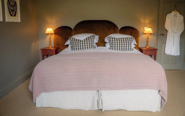 The Kirkstyle Inn & Sportsman's Rest