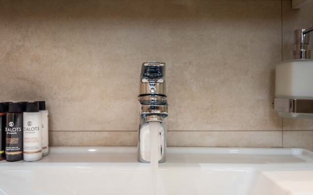 White Rock Milos Suites