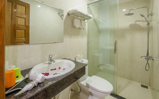 Dam Tien Hotel
