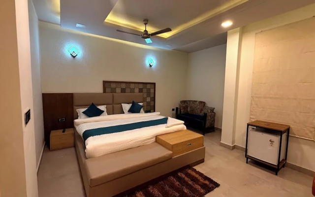 Yes Hotel By The Ganges