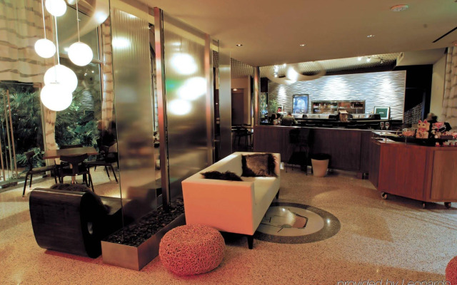 Santa Maria Suites