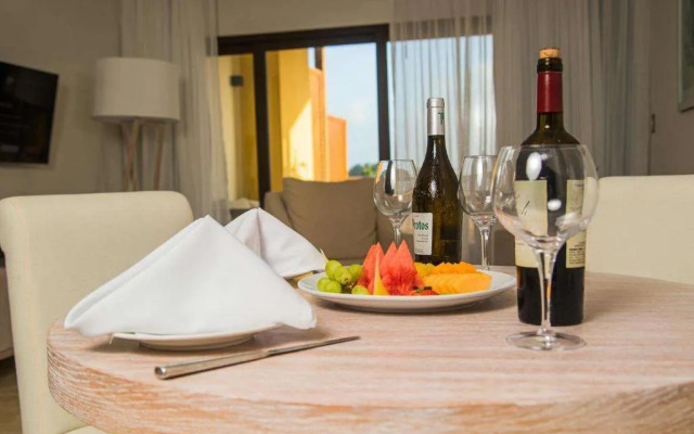 Hacienda Samana Bay Hotel  Residences