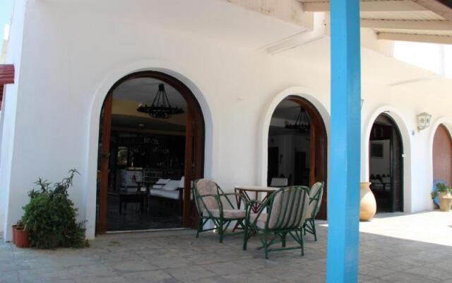 Alkyonides Hotel