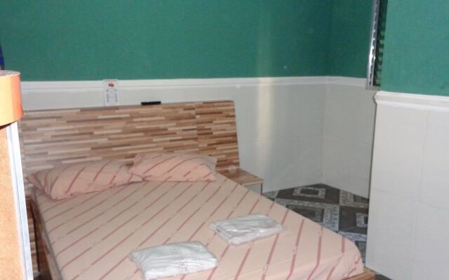 Hotel Flor do Gomide