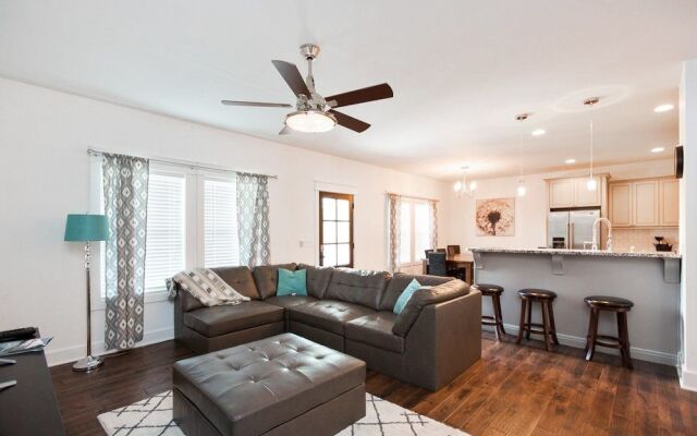 New Nashville House Near Downtown 4 Bedroom Home