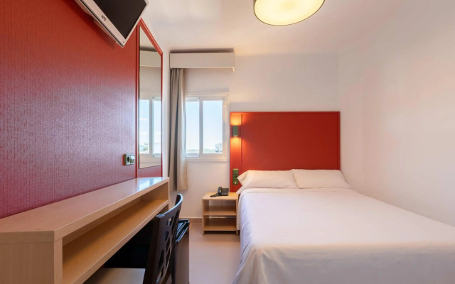 The Red Hotel by Ibiza Feeling - Adults only
