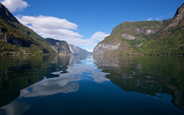 Visit Undredal