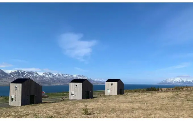 Sunnuhlid houses