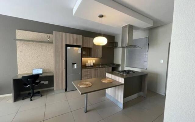 Lovely 2 Bedroom Rental Unit Available Immediately