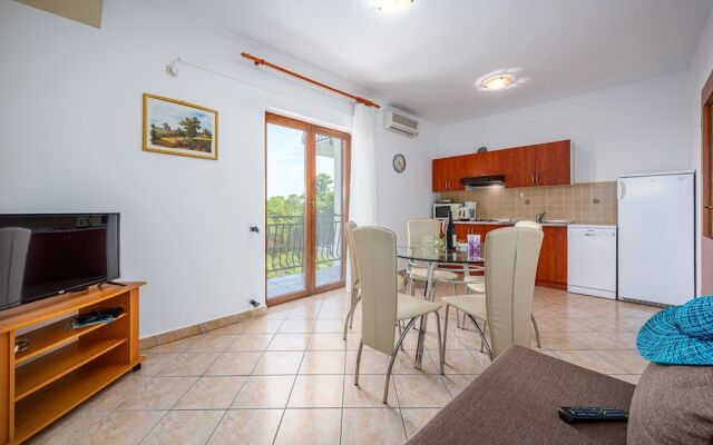 Apartments Lara