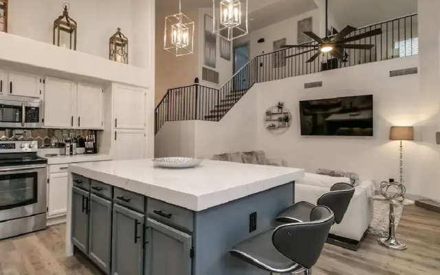 Fully Renovated Kierland Retreat W/pool & 4-bdrms!