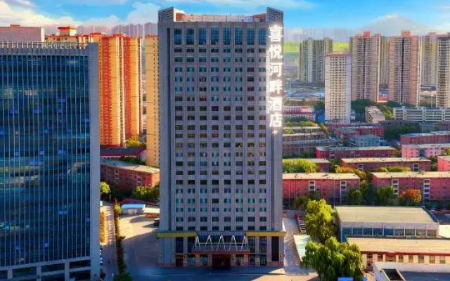 Joyful Riverside Hotel