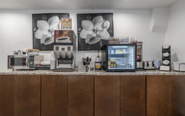 SureStay Hotel by Best Western Beverly Hills West LA