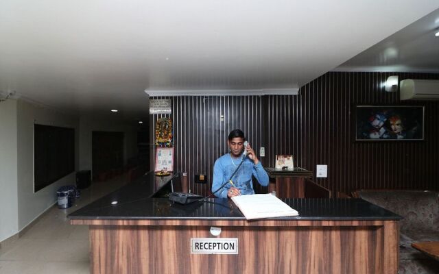 Oyo 29660 Hotel Vardhman Classic