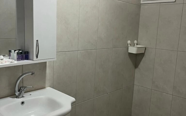 Gargaron Beach Hotel