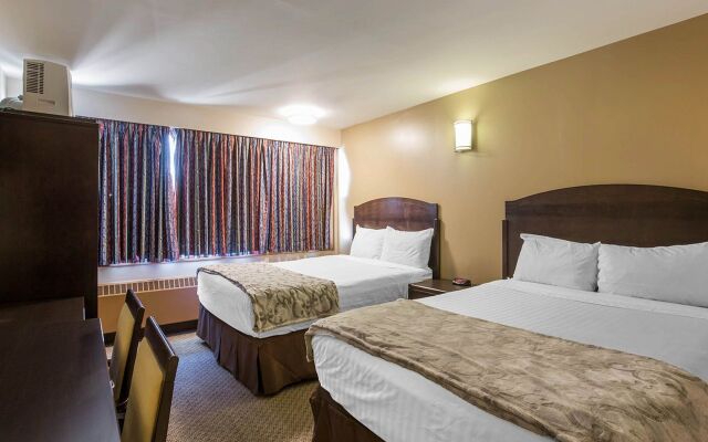 Econo Lodge Inn & Suites City Centre