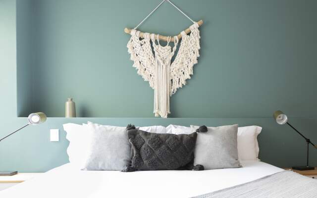 Capitalia Chic and Stylish Flat