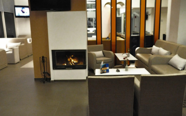 Astron Hotel