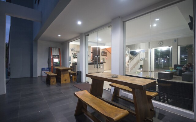 RedDoorz Premium @ Kahai Beach Lampung