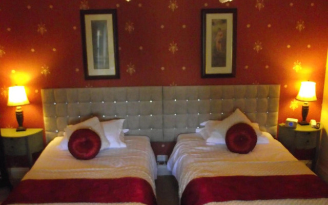 Maenan Abbey Hotel