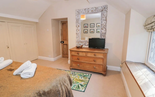 Glandwr Cottage