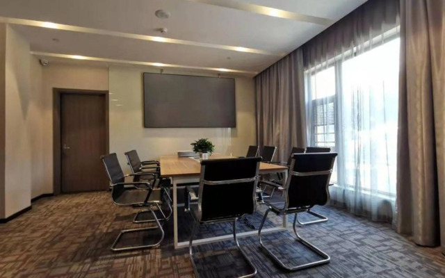 Crystal Orange (Bihaiwan, Shenzhen Bao'an Airport)