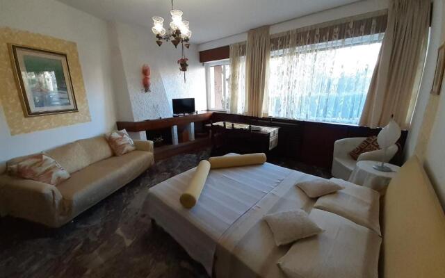 Saglia Apartments