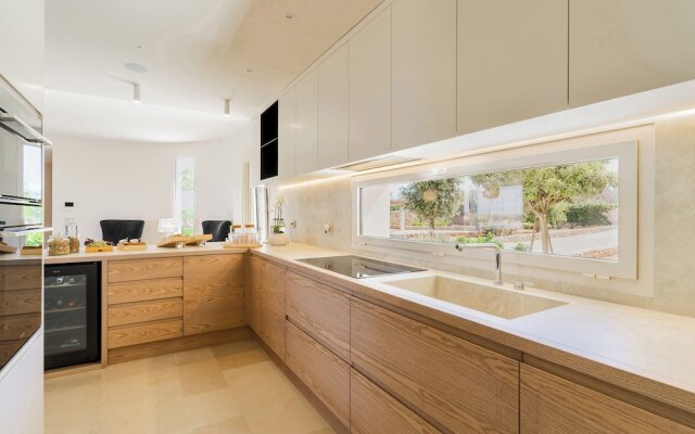 3239 Domina 55 by Perle di Puglia