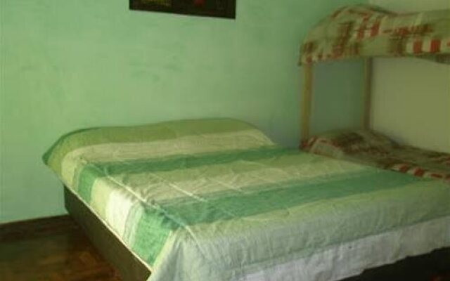 Pomelo Hostel