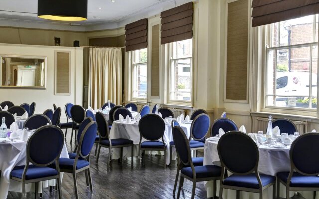 The Rose and Crown Hotel – Tonbridge