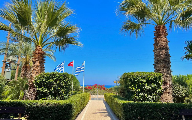 Karteros Hotel