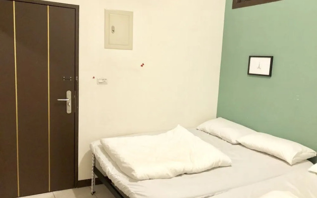 Taichung Fengjia Fully