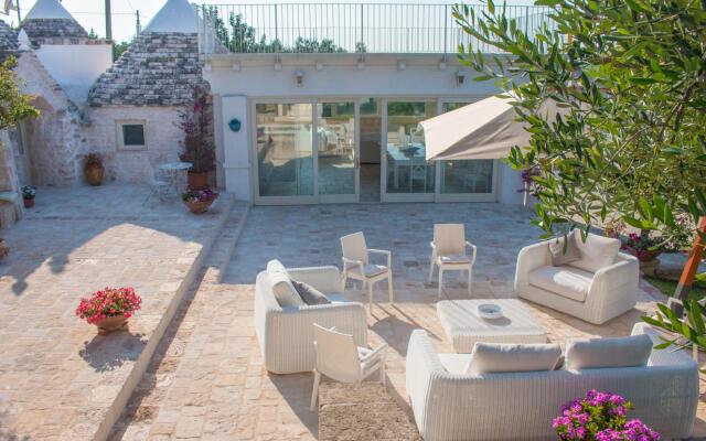 TD Trulli di Bouganville w Large Amazing Pool
