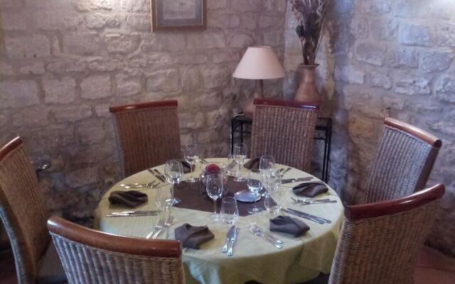 L'Hostellerie De La Rivière