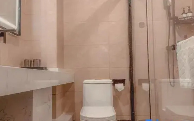 Shankee Hotel (Bome Passenger Station)