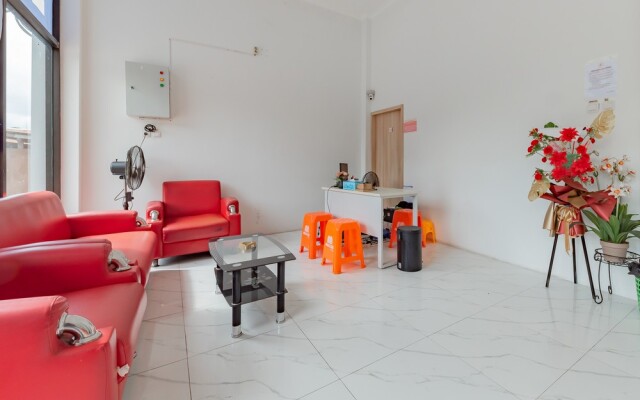 Urbanview Hotel La De Grizz Syariah Sampit by RedDoorz