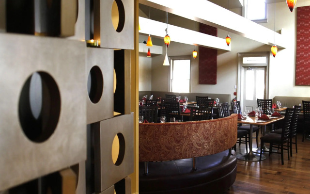 The Shaw Club Hotel