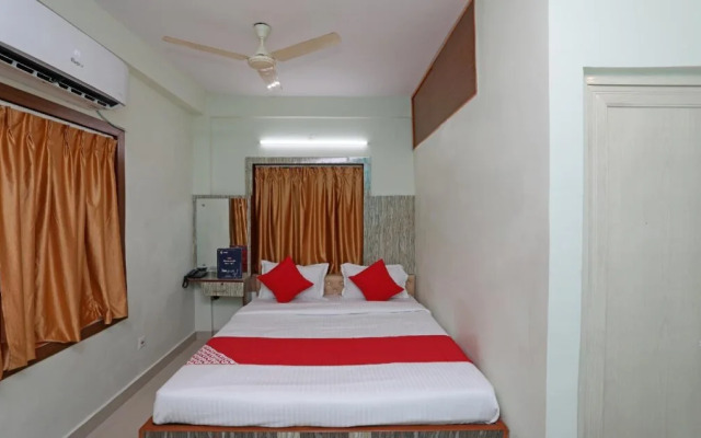 Urban Casa By OYO Rooms