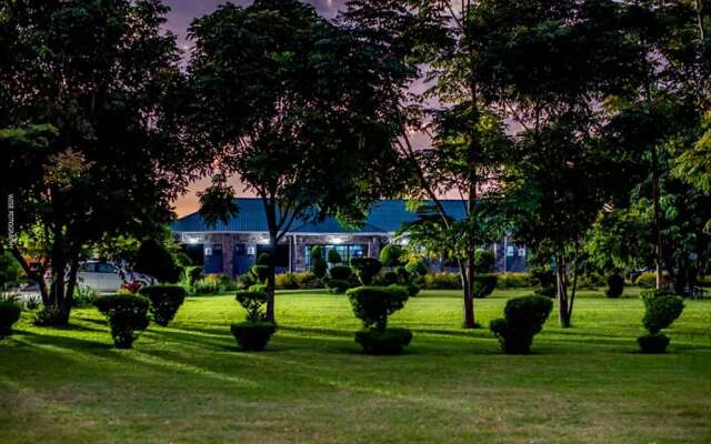 Stay Simple Lodge