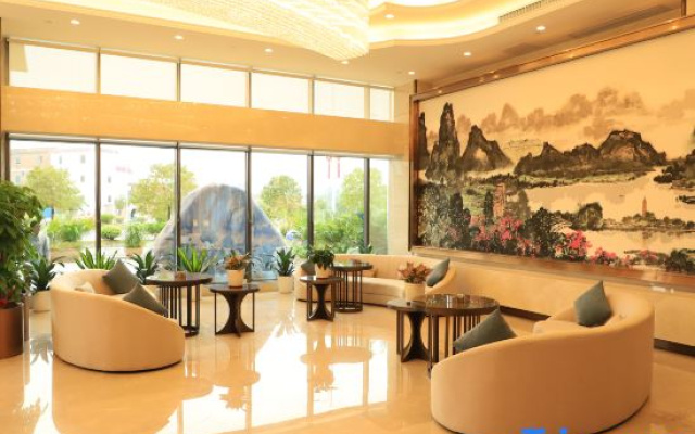 Poch Dream Hotel