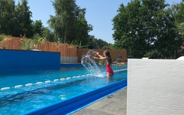 House With a Private Swimming Pool and Sauna