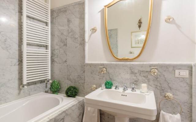 Casa Poggi in Lucca With 5 Bedrooms and 3 Bathrooms