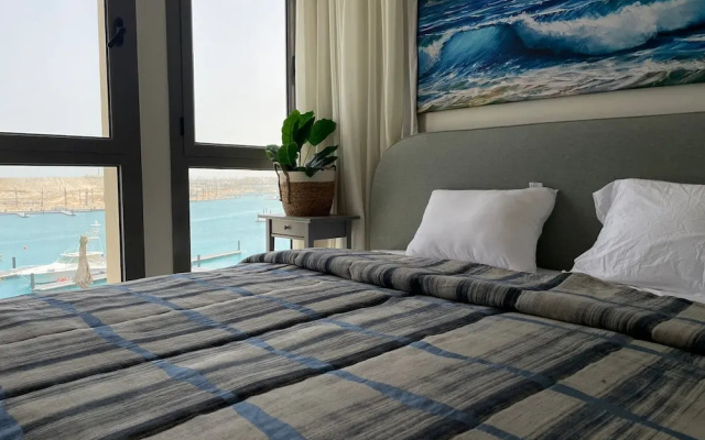 Penthouse 4 Bedrooms Marina2-14LR-305